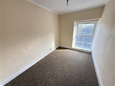 FRONT BEDROOM 6
